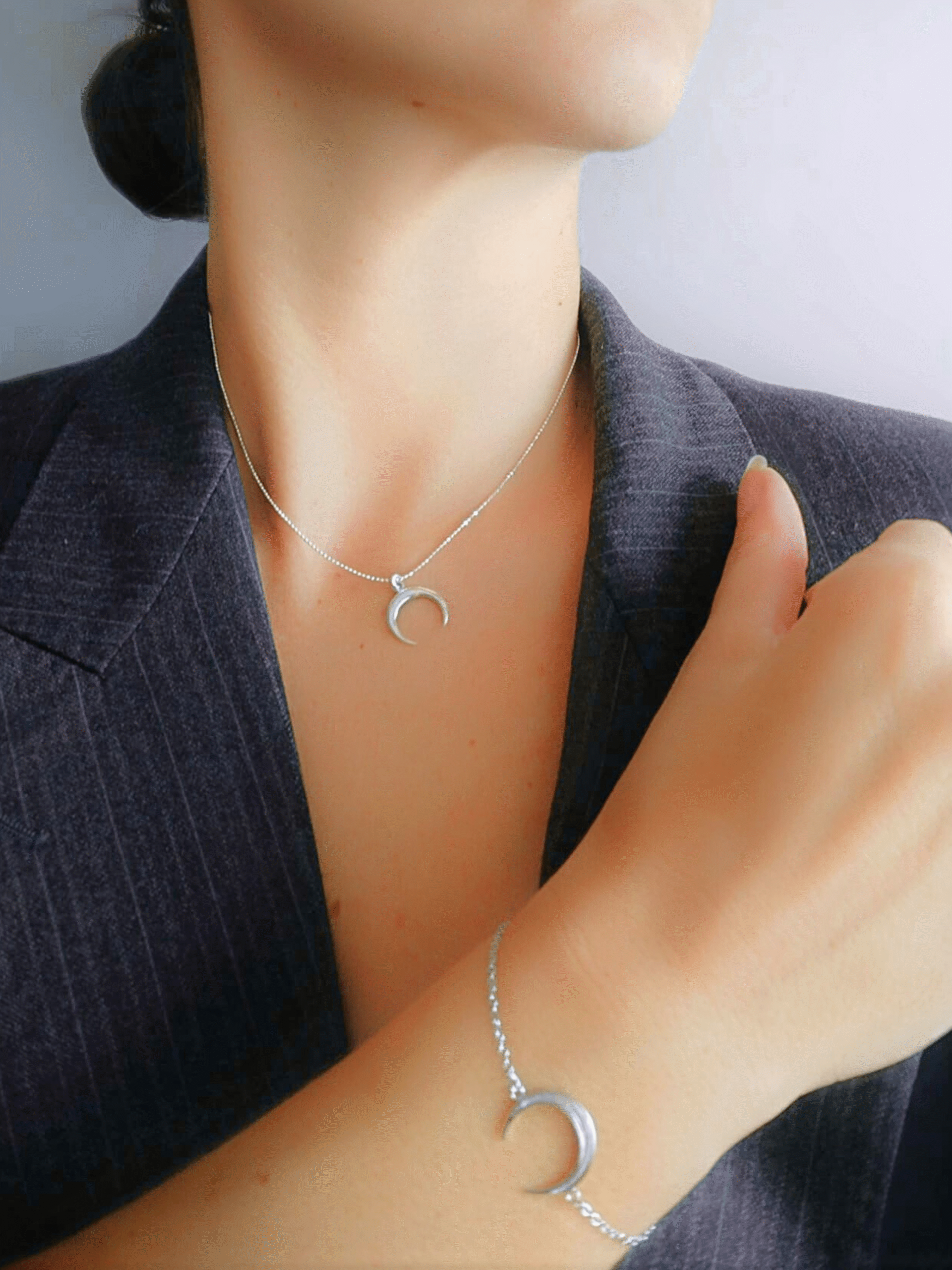 Collar-Plata-de-Ley-Luna-Invertida