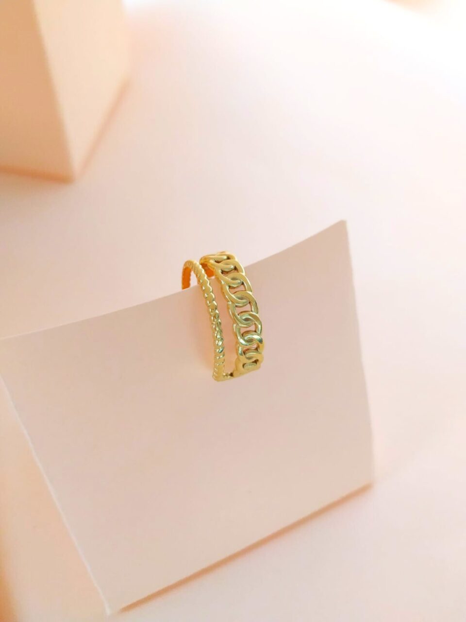 Anillo Manila.