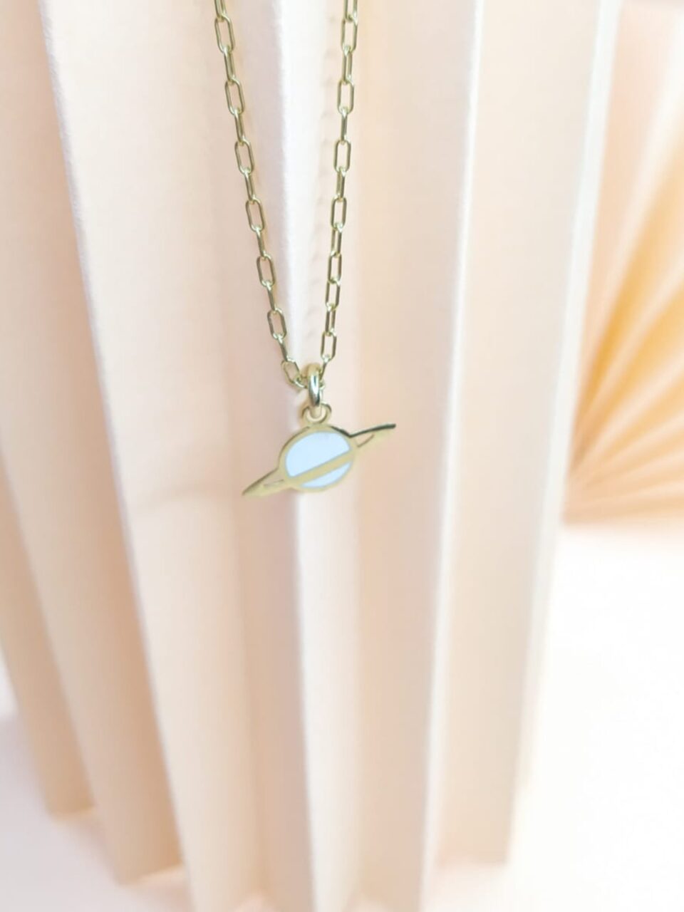 Collar Saturno Blanco