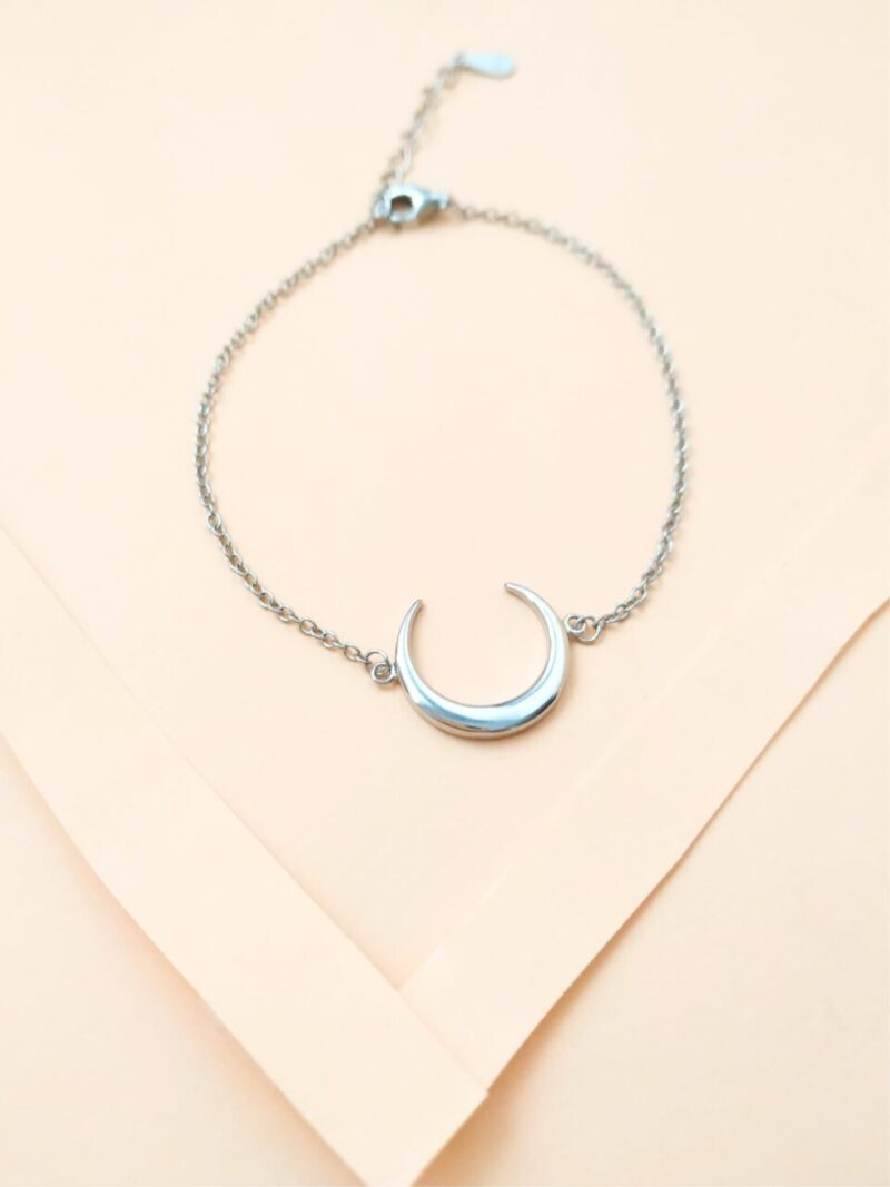 Pulsera Plata de Ley Luna Invertida