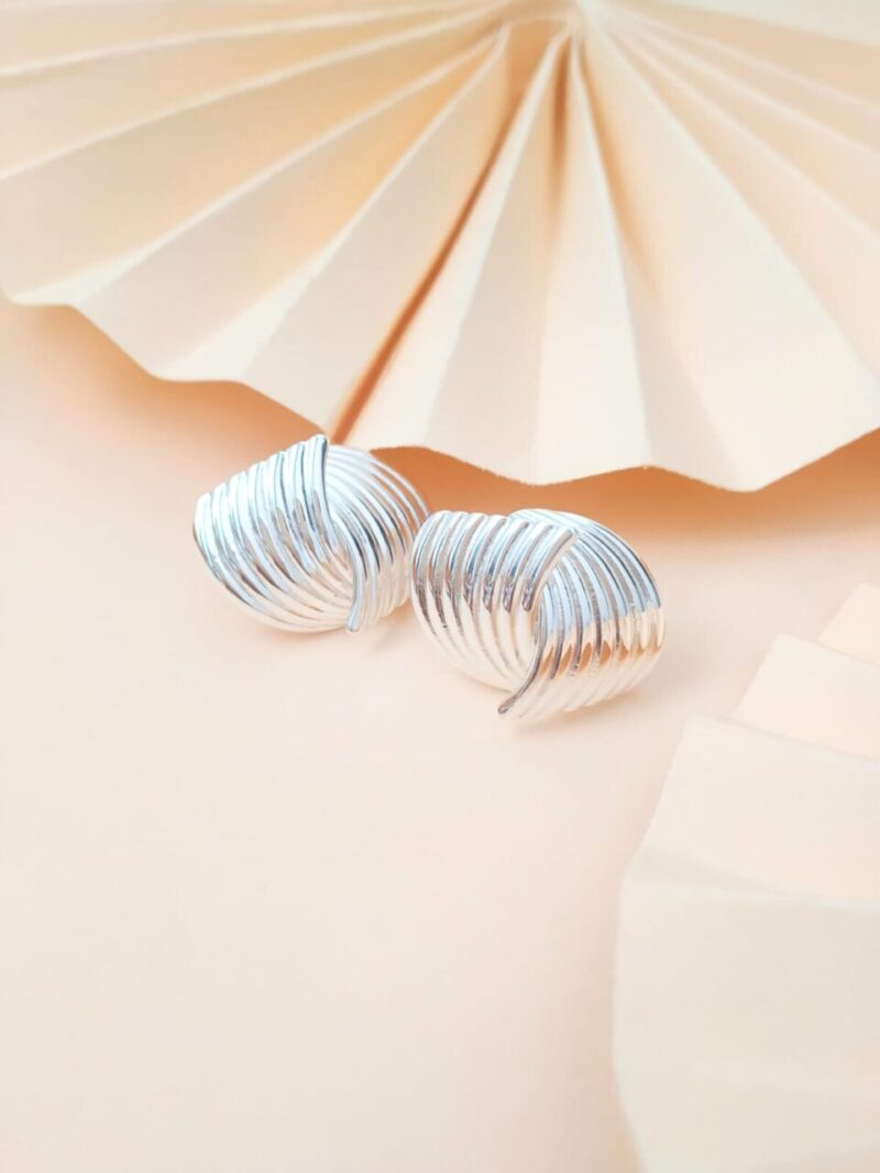 pendientes dalia plateado..