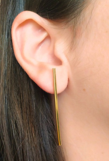 pendientes zaha dorados.,