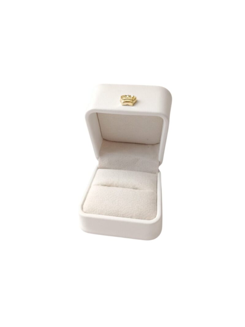 caja anillo blanca